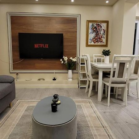 New Bazar Luxury Apartment 티라나 외부 사진